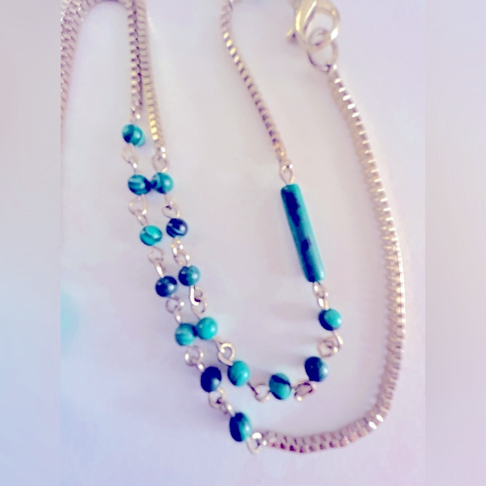Vintage necklace Malachite green stone beads spaced between a gold 30” box chain